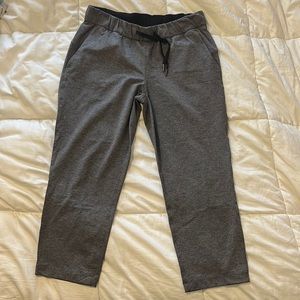 Lululemon Cropped Joggers Size 6 Dark Grey